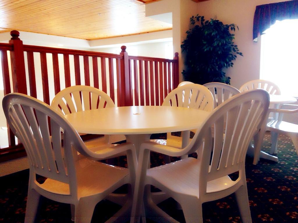 Grandstay Hotel & Suites Downtown Sheboygan Extérieur photo