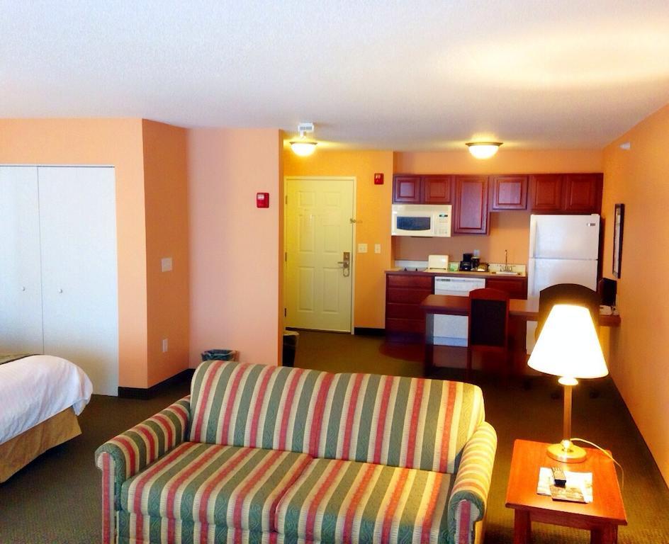 Grandstay Hotel & Suites Downtown Sheboygan Extérieur photo